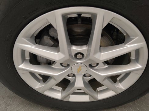 Used 2023 Chevrolet Equinox LS image 31