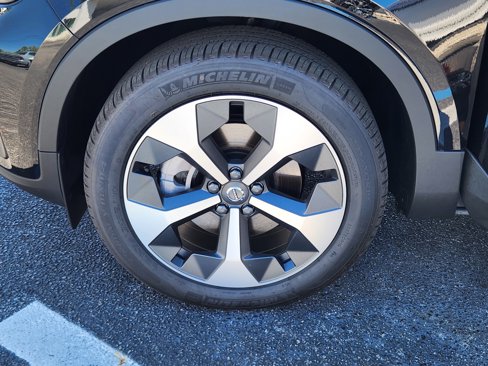 New 2025 Volvo XC40 B5 Core w/ Protection Package image 35