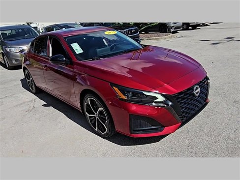 Used 2023 Nissan Altima 2.5 SR image 30