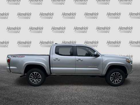 Used 2020 Toyota Tacoma TRD Sport image 10