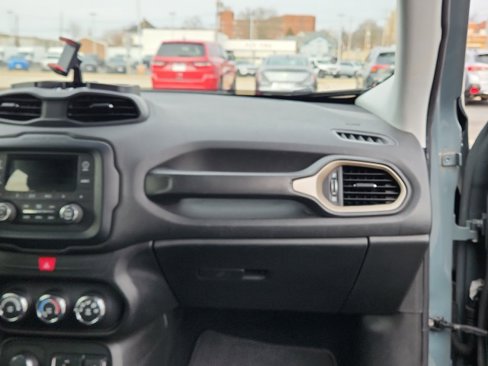 Used 2017 Jeep Renegade Sport w/ Power & Air Group image 10