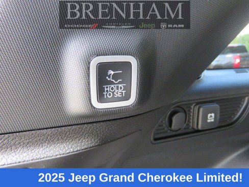 New 2025 Jeep Grand Cherokee Limited image 16
