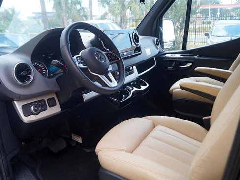 Used 2020 Mercedes-Benz Sprinter 3500 image 8