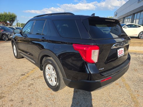 Used 2024 Ford Explorer XLT w/ Equipment Group 202A image 7