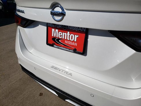 Certified 2021 Nissan Sentra SR w/ Trunk Package image 15
