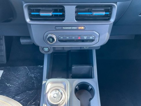 New 2025 Ford Maverick Lobo image 39