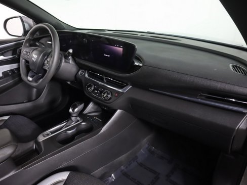 Used 2024 Buick Envista Preferred w/ Convenience II Package image 27