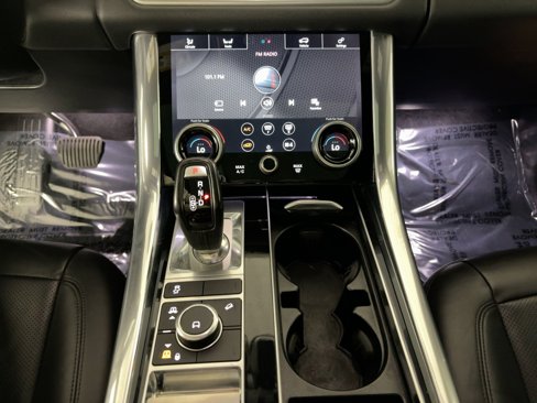 Used 2020 Land Rover Range Rover Sport HSE image 19