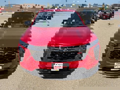 New 2026 Chevrolet Trax RS w/ Driver Confidence Package image 2