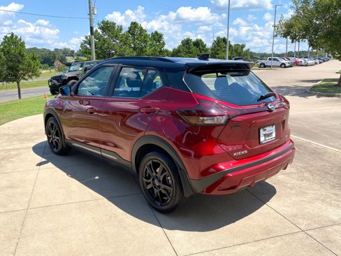 Used 2023 Nissan Kicks SR image 4