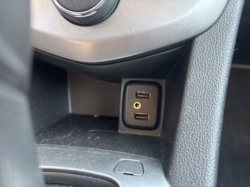 Used 2017 Chevrolet Sonic LT w/ Convenience Package image 25