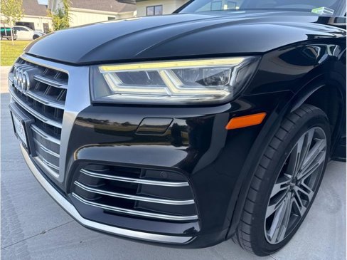 Used 2018 Audi SQ5 Premium Plus w/ Navigation Package image 34