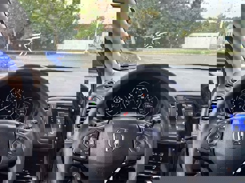 Used 2016 Honda HR-V EX image 11
