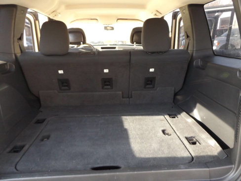 Used 2011 Jeep Liberty Sport image 29