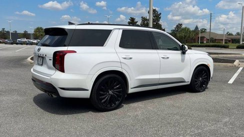 Used 2024 Hyundai Palisade Calligraphy image 8