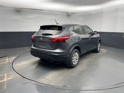 Used 2019 Nissan Rogue Sport S image 9