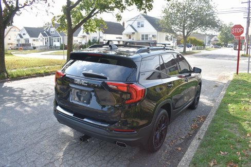 Used 2020 GMC Terrain SLT w/ Preferred Package image 5