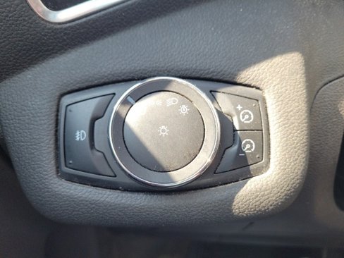 Used 2013 Ford Escape SEL image 28