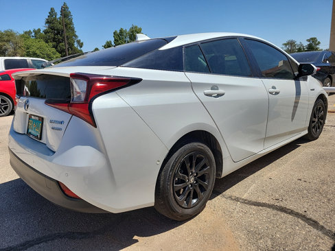 Used 2021 Toyota Prius Limited w/ Premium Convenience Package image 3