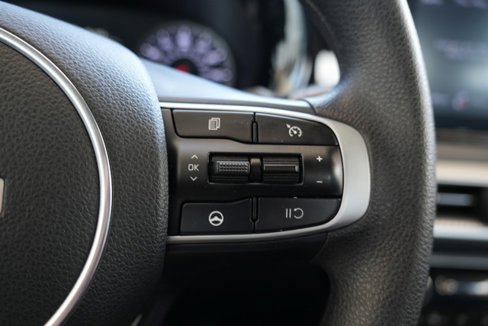Used 2023 Kia K5 LXS image 14