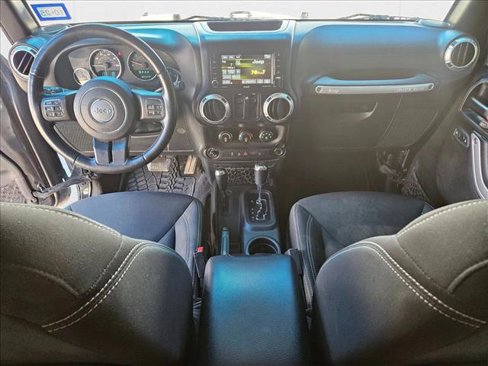 Used 2017 Jeep Wrangler Rubicon w/ Power Convenience Group image 15