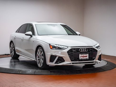 Used 2022 Audi A4 2.0T Premium Plus w/ Premium Plus Package image 3