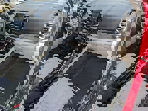 Certified 2024 Hyundai Venue SEL image 19