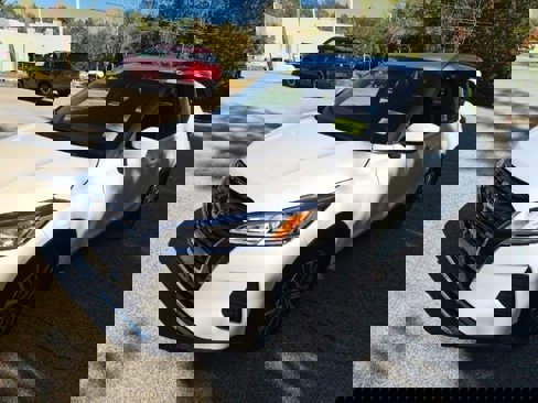 Used 2024 Nissan Kicks SV image 4