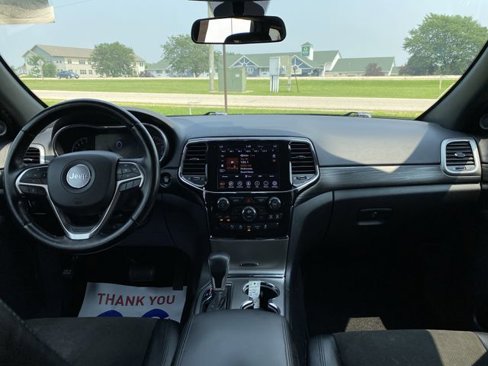Used 2021 Jeep Grand Cherokee Laredo X image 5