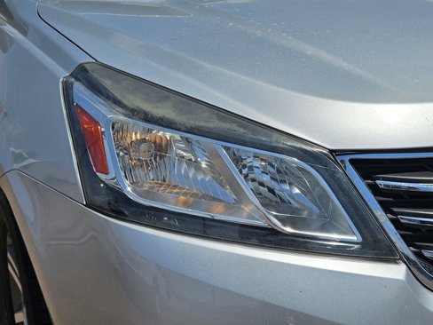 Used 2015 Chevrolet Traverse LT image 10