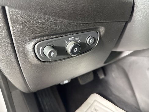Used 2020 Chevrolet Equinox Premier image 15