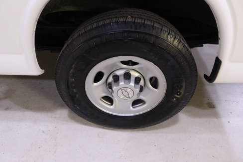 Used 2020 Chevrolet Express 2500 image 27