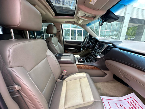 Used 2016 Chevrolet Suburban LTZ image 11