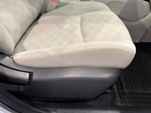 Used 2018 Nissan Rogue Sport SV image 13