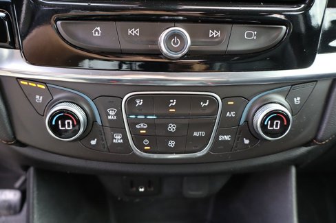 Used 2018 Chevrolet Traverse Premier image 23