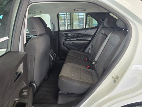 Used 2024 Chevrolet Equinox LT image 42