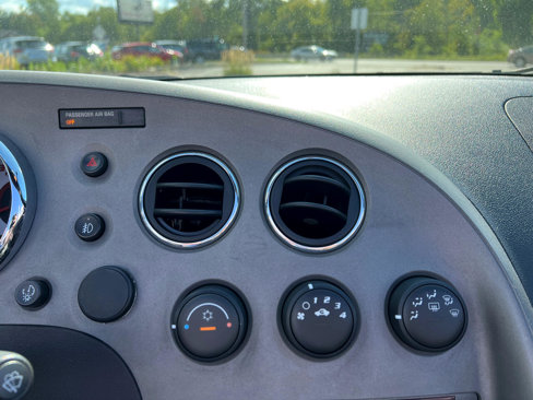 Used 2006 Pontiac Solstice Convertible w/ Power Package image 31