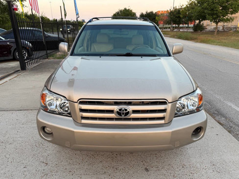 Used 2004 Toyota Highlander Limited image 3