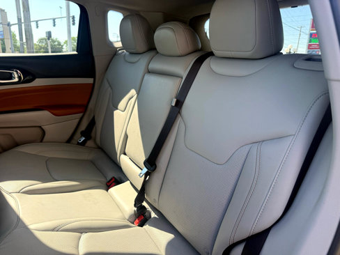 Used 2022 Jeep Compass Limited w/ Elite Group image 18