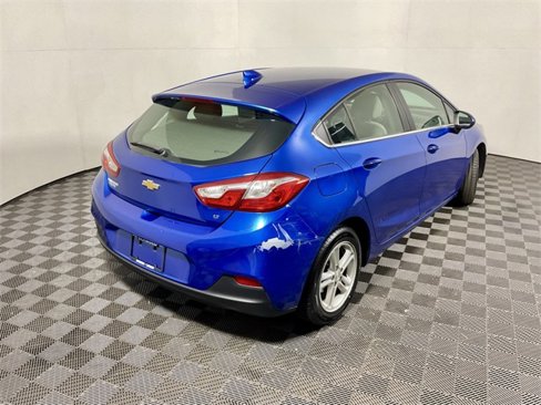 Used 2017 Chevrolet Cruze LT image 14