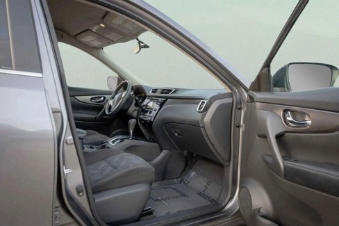 Used 2015 Nissan Rogue SV image 13