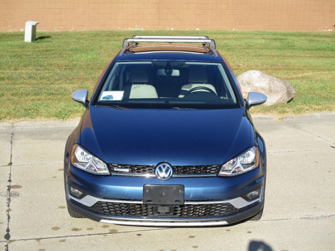 Used 2017 Volkswagen Golf Alltrack SE image 11