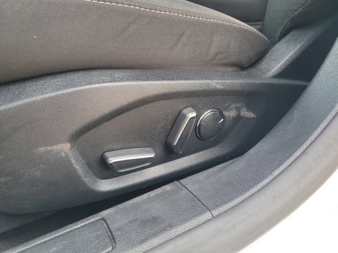 Used 2018 Ford Fusion SE image 16