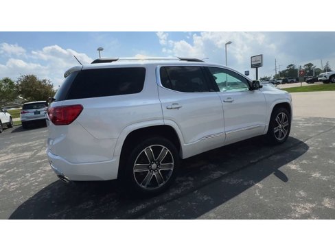 Used 2017 GMC Acadia Denali w/ Technology Package image 8
