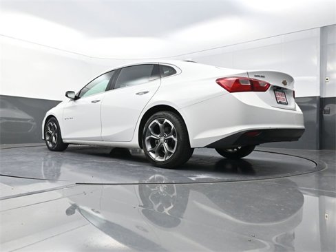 Used 2023 Chevrolet Malibu LT image 31