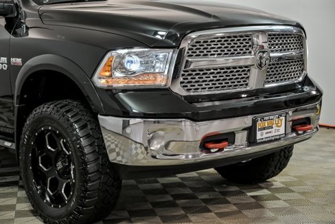 Used 2014 RAM 1500 Laramie w/ Convenience Group image 2