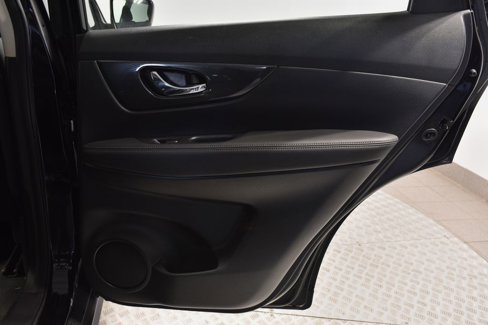 Used 2017 Nissan Rogue S image 30
