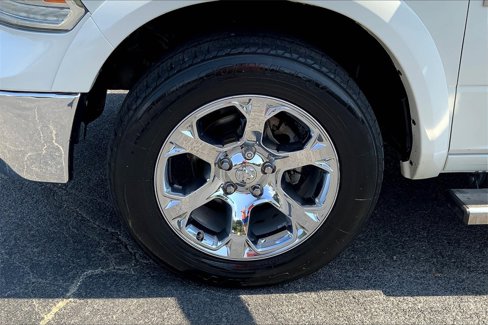 Used 2018 RAM 1500 Laramie w/ Convenience Group image 10
