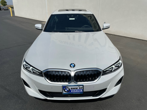 Used 2025 BMW 330i Sedan image 2