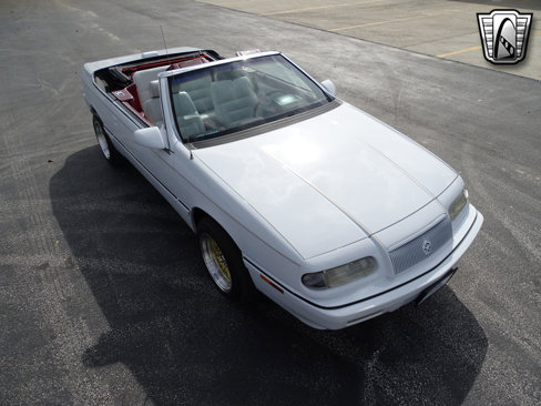 Used 1994 Chrysler LeBaron GTC image 10